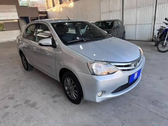 TOYOTA ETIOS 1.5 XS SEDAN 16V FLEX 4P MANUAL TOYOTA ETIOS 1.5 XS SEDAN 16V FLEX 4P MANUAL